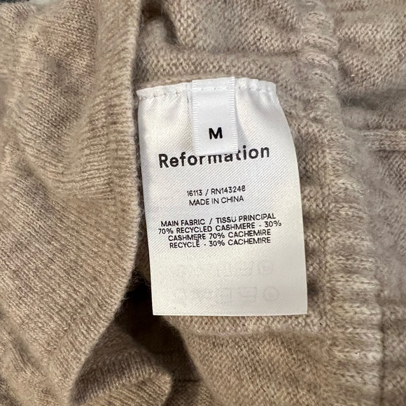 Reformation 100% Cashmere Sweater Top - Picture 2 of 5